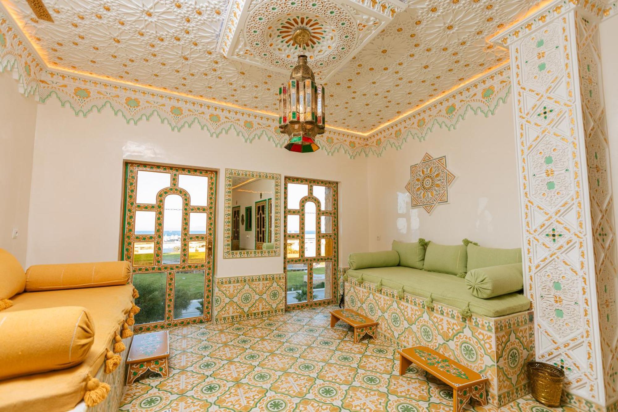 Colorful Traditional Riad W/Views Of Spain Tangeri Esterno foto
